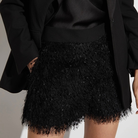 Brand New- Saint Art Feather Set🖤✨ - Picture 3 of 16